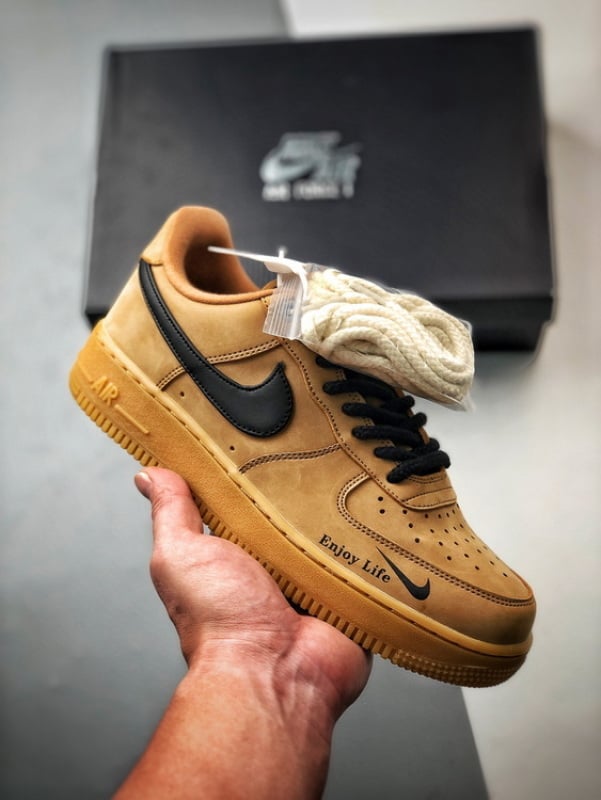 Air Force 1 '07 Low Trigo, Castanho e Preto - Vista 1