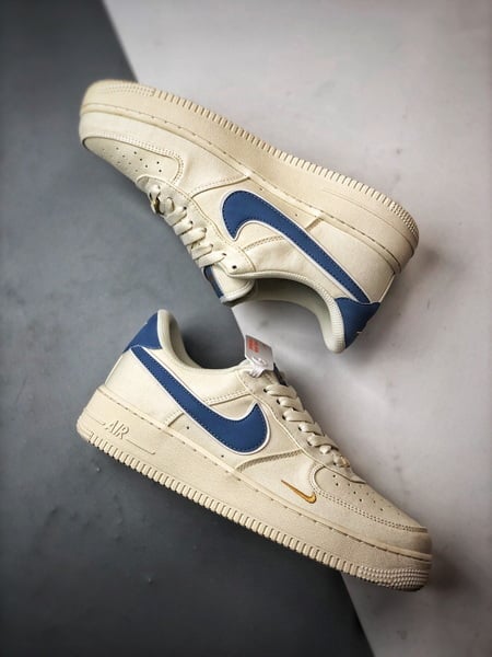 Air Force 1 '07 Low Lona Off-White e Azul - Vista 6
