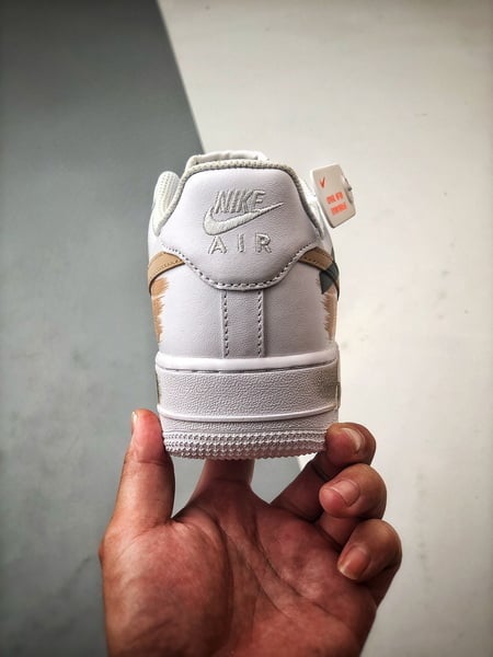 Air Force 1 '07 Low Três Ganchos Branco, Preto e Marrom - Vista 3