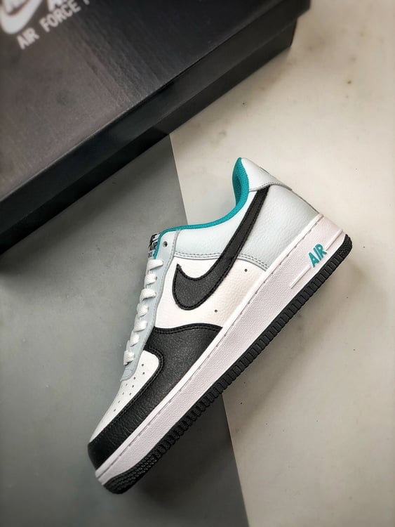 Air Force 1 '07 Low Branco Lua e Preto - Vista 8