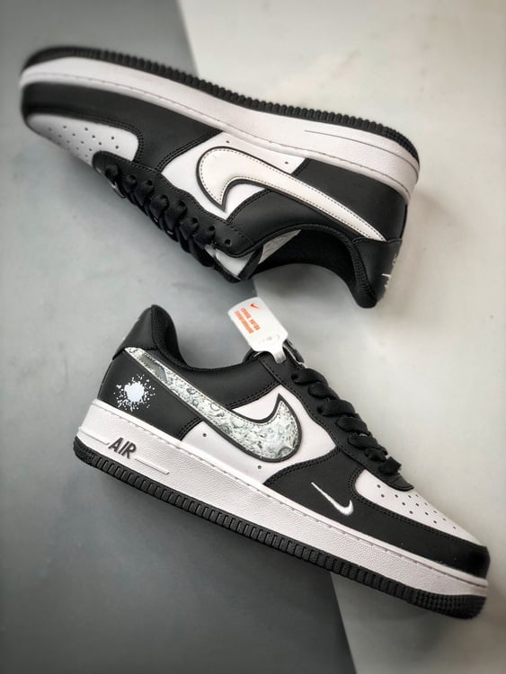 Air Force 1 '07 Low Kusansui Preto e Branco - Vista 6