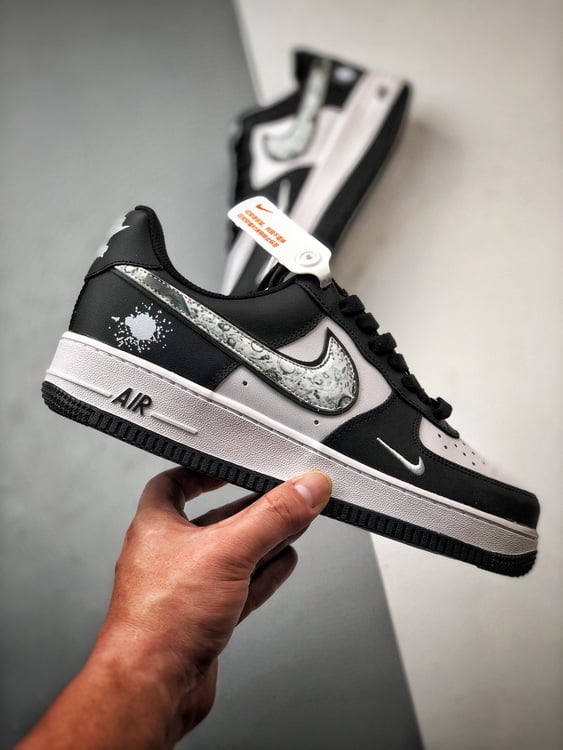 Air Force 1 '07 Low Kusansui Preto e Branco - Vista 7
