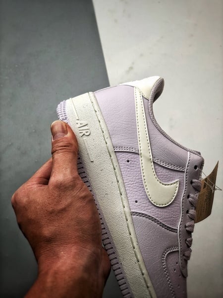 Air Force 1 '07 Low Lilás Claro - Vista 2