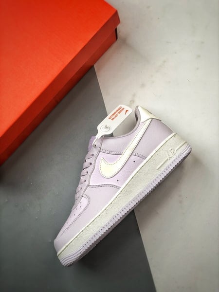 Air Force 1 '07 Low Lilás Claro - Vista 8