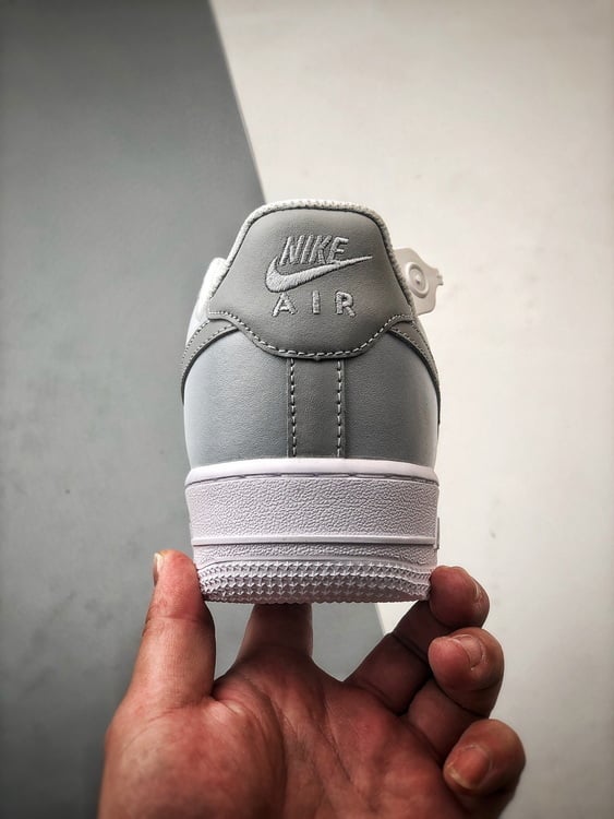 Air Force 1 '07 Low Cinza e Branco Gradiente - Vista 3