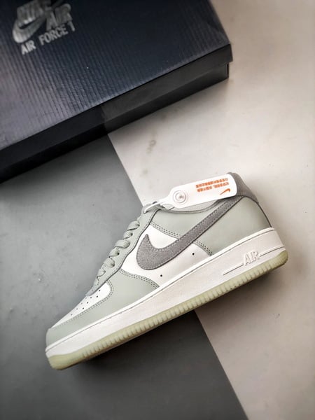 Air Force 1 '07 Low Branco e Cinza - Vista 8