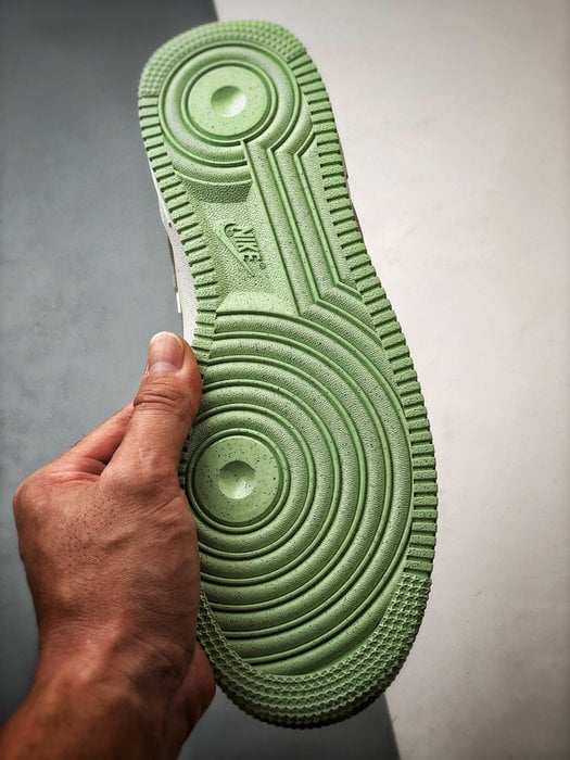 Air Force 1 '07 Low Cinzento Verde Metal Pequeno Gancho - Vista 4