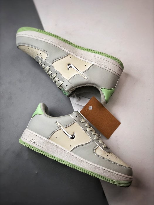 Air Force 1 '07 Low Cinzento Verde Metal Pequeno Gancho - Vista 6