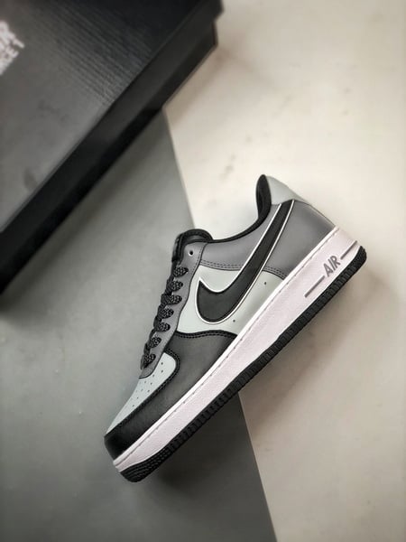 Air Force 1 '07 Low Cinzento e Preto - Vista 8