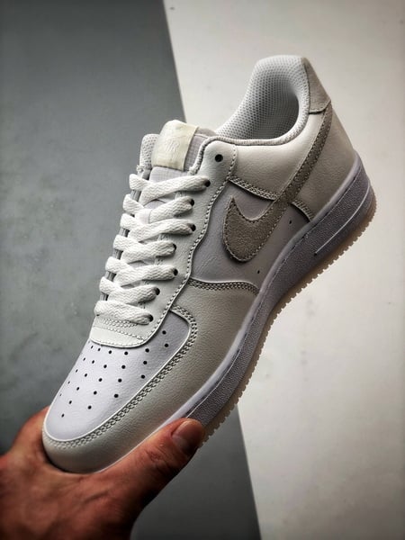 Air Force 1 '07 Low Branco Creme - Vista 5