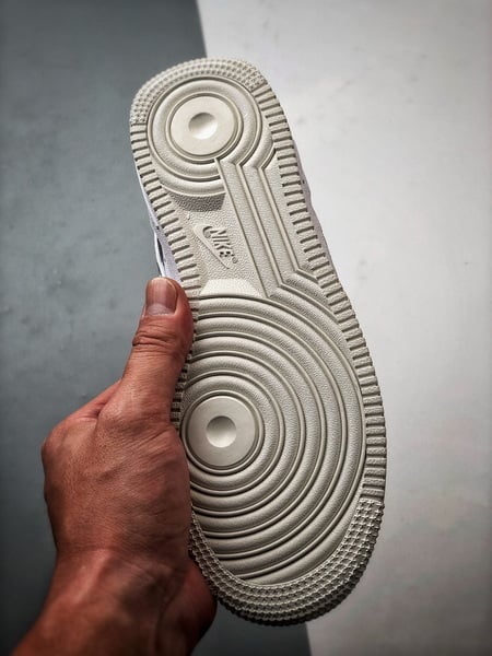 Air Force 1 '07 Low Branco, Vermelho e Azul - Vista 4