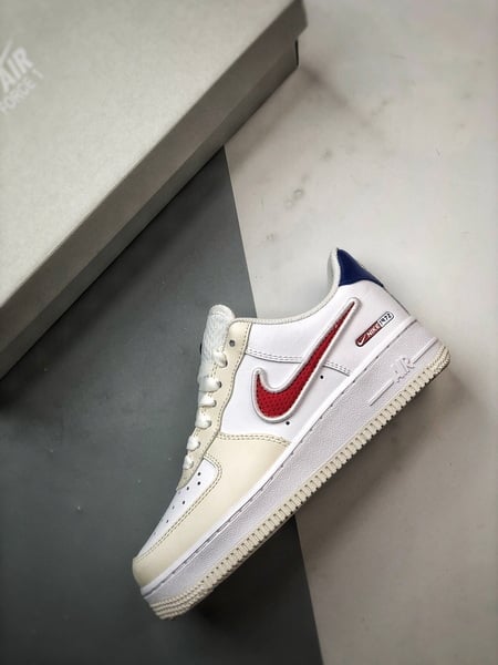 Air Force 1 '07 Low Branco, Vermelho e Azul - Vista 8