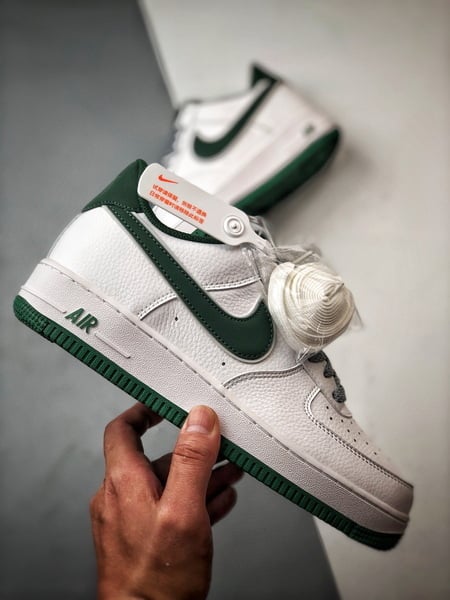 Air Force 1 '07 Low Branco e Verde Reflexivo - Vista 7