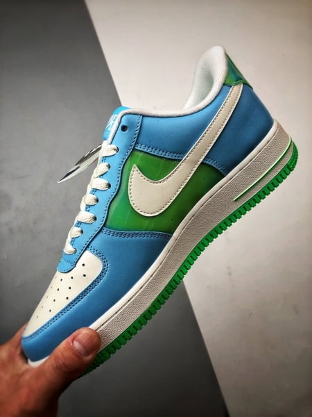 Air Force 1 '07 Low Branco, Azul e Verde - Vista 5