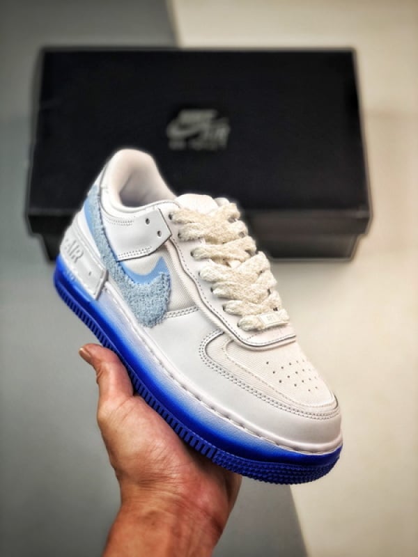 Air Force 1 07 Low Branco Azul Camurca - Vista 1