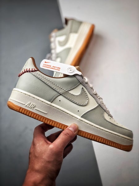 Air Force 1 '07 Low Creme e Caqui - Vista 7