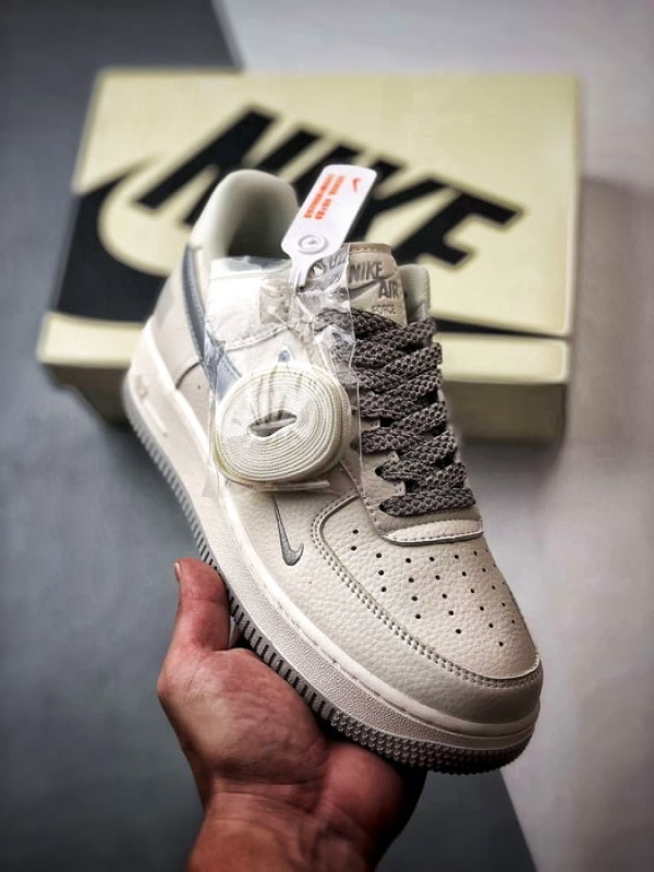 Air Force 1 Low Cinza Menta com Estrelas - Vista 1