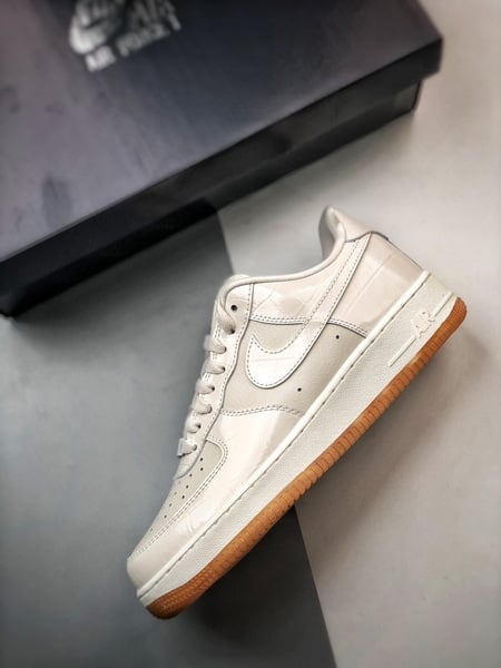 Air Force 1 '07 Low Bege e Cinzento - Vista 8