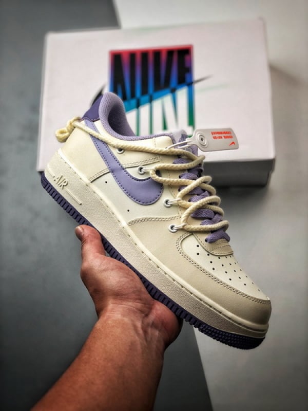 Air Force 1 '07 Low Bege, Roxo e Cordão - Vista 1