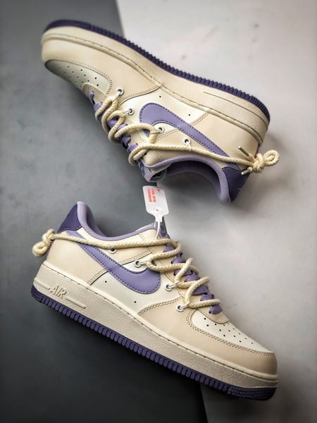 Air Force 1 '07 Low Bege, Roxo e Cordão - Vista 6