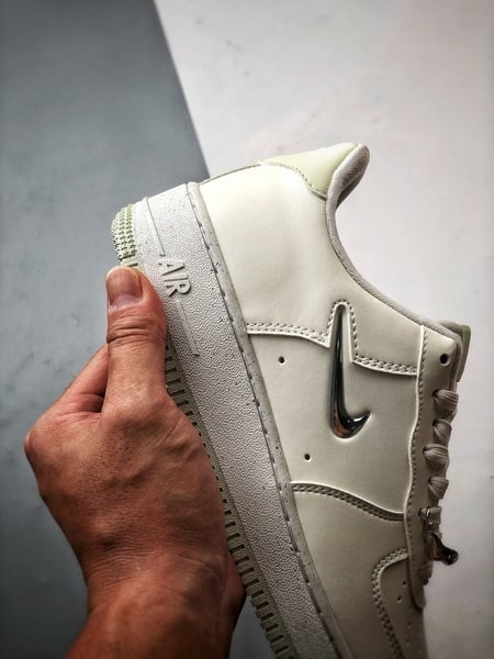 Air Force 1 '07 Low Off-White Metal Pequeno Gancho - Vista 2