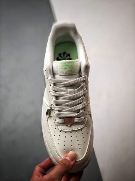 Air Force 1 '07 Low Off-White Metal Pequeno Gancho - Vista 9