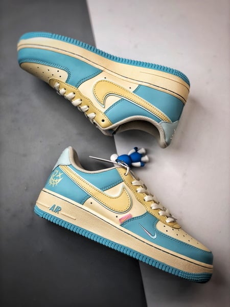 Air Force 1 '07 Low Creme, Azul e Amarelo Clown - Vista 6