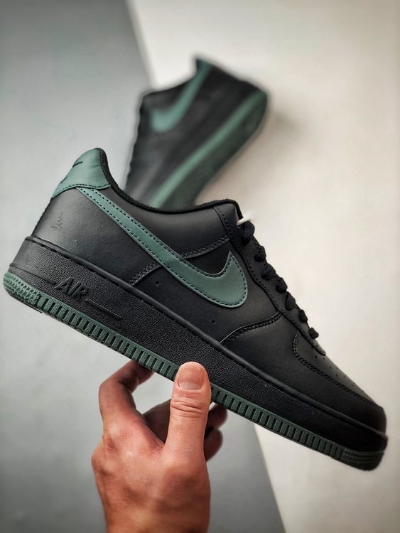 Nike Air Force 1 Low Preto e Verde Escuro - Vista 7