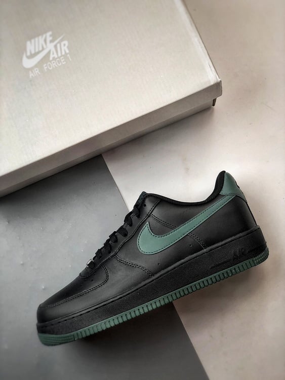 Nike Air Force 1 Low Preto e Verde Escuro - Vista 8