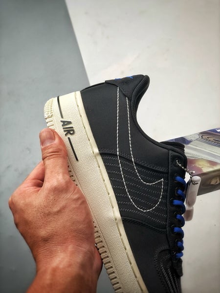 Air Force 1 '07 Low Tecido Preto e Branco - Vista 2