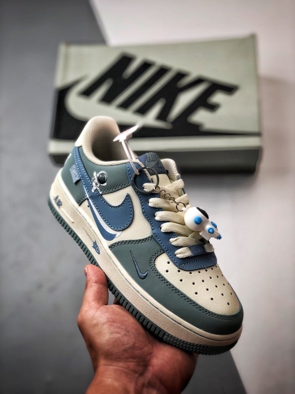 Air Force 1 '07 Low Astronaut Cinza Claro e Azul - Vista 1