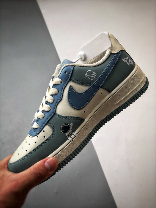 Air Force 1 '07 Low Astronaut Cinza Claro e Azul - Vista 5