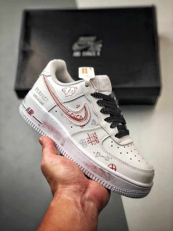 Air Force 1 '07 Low Arte Graffiti Branco e Vermelho - Vista 1
