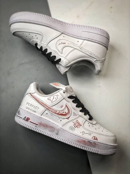 Air Force 1 '07 Low Arte Graffiti Branco e Vermelho - Vista 6