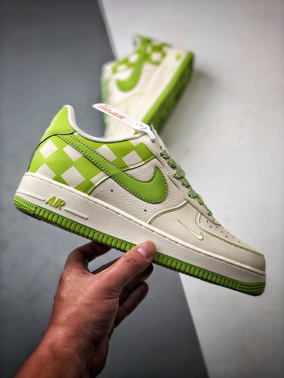 Air Force 1 '07 Low Verde Maçã Xadrez - Vista 7