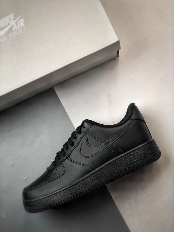 Nike Air Force 1 '07 Low Black Warrior - Vista 8