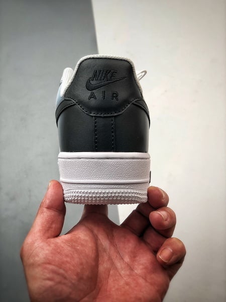 Air Force 1 '07 Low Preto e Branco Degradé - Vista 3