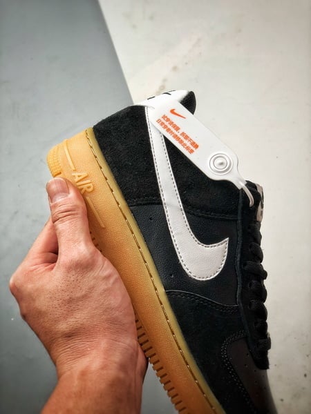 Air Force 1 '07 Low Branco e Preto Sola Natural - Vista 2