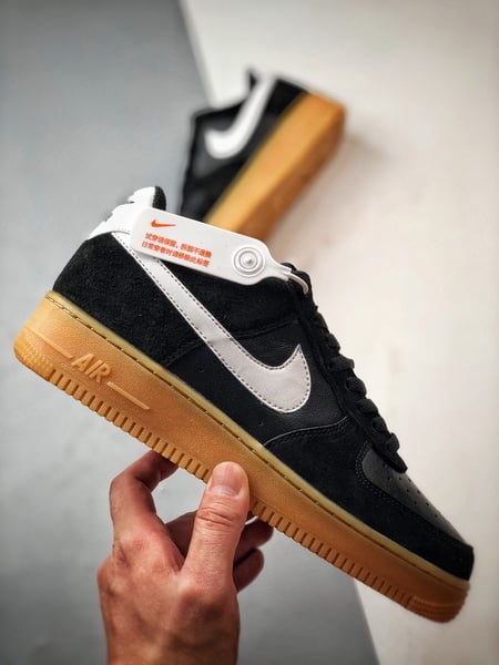 Air Force 1 '07 Low Branco e Preto Sola Natural - Vista 7