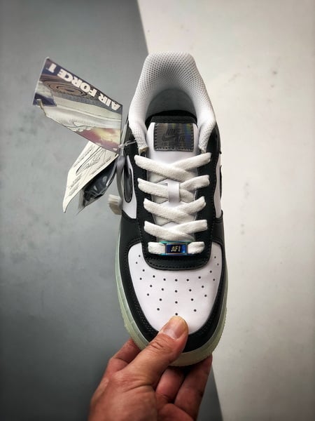 Air Force 1 '07 Low Preto e Branco - Vista 9