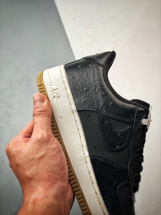 Air Force 1 '07 Low Preto - Vista 2