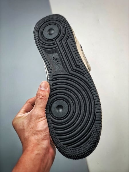 Air Force 1 07 Mid Branco e Preto - Vista 5