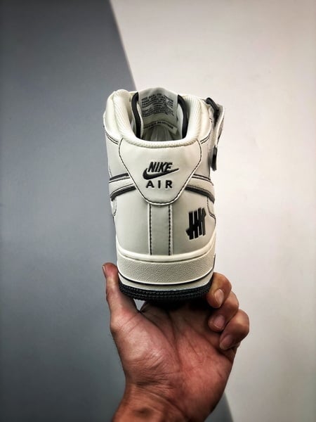 Air Force 1 07 Mid Branco e Preto - Vista 9