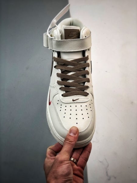 Air Force 1 07 Mid Leite e Cafe Meio Alto - Vista 9