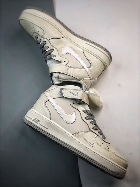 Air Force 1 07 Mid Branco e Cinzento - Vista 6