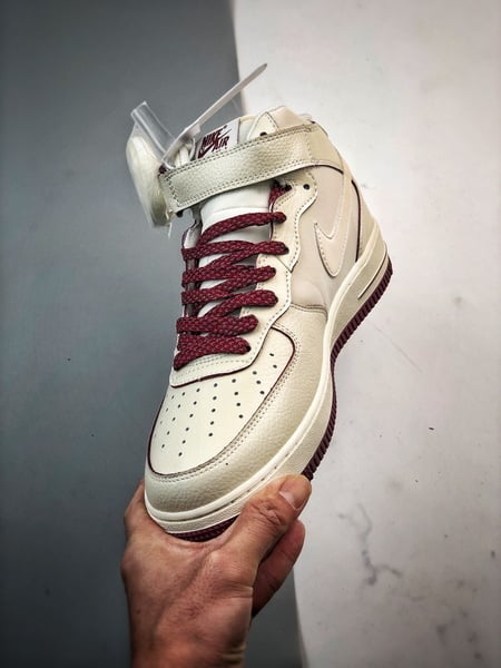 Air Force 1 07 Mid Perolado Bege Branco e Vinho - Vista 6
