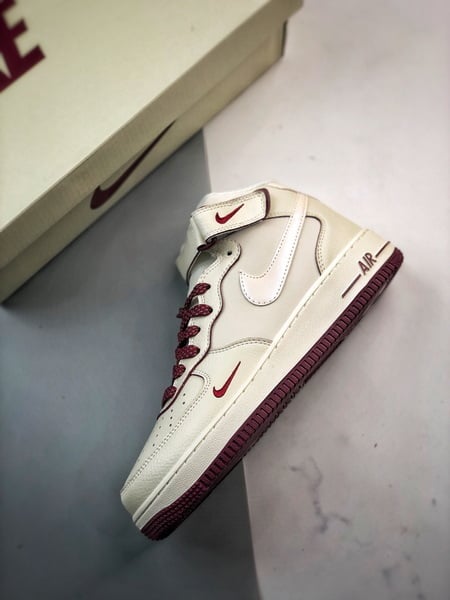 Air Force 1 07 Mid Perolado Bege Branco e Vinho - Vista 9