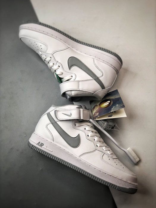 Air Force 1 07 Mid Branco e Cinzento - Vista 6