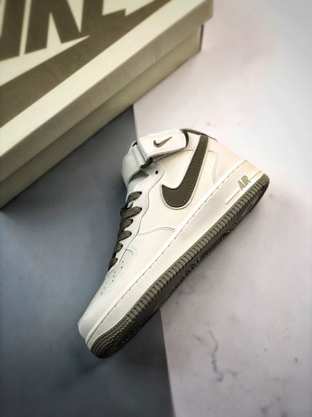 Air Force 1 07 Mid Branco e Verde 3M - Vista 8