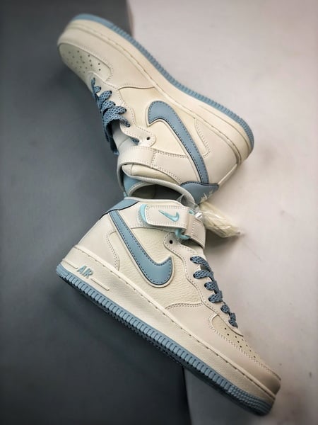 Air Force 1 07 Mid Branco e Azul 3M - Vista 6